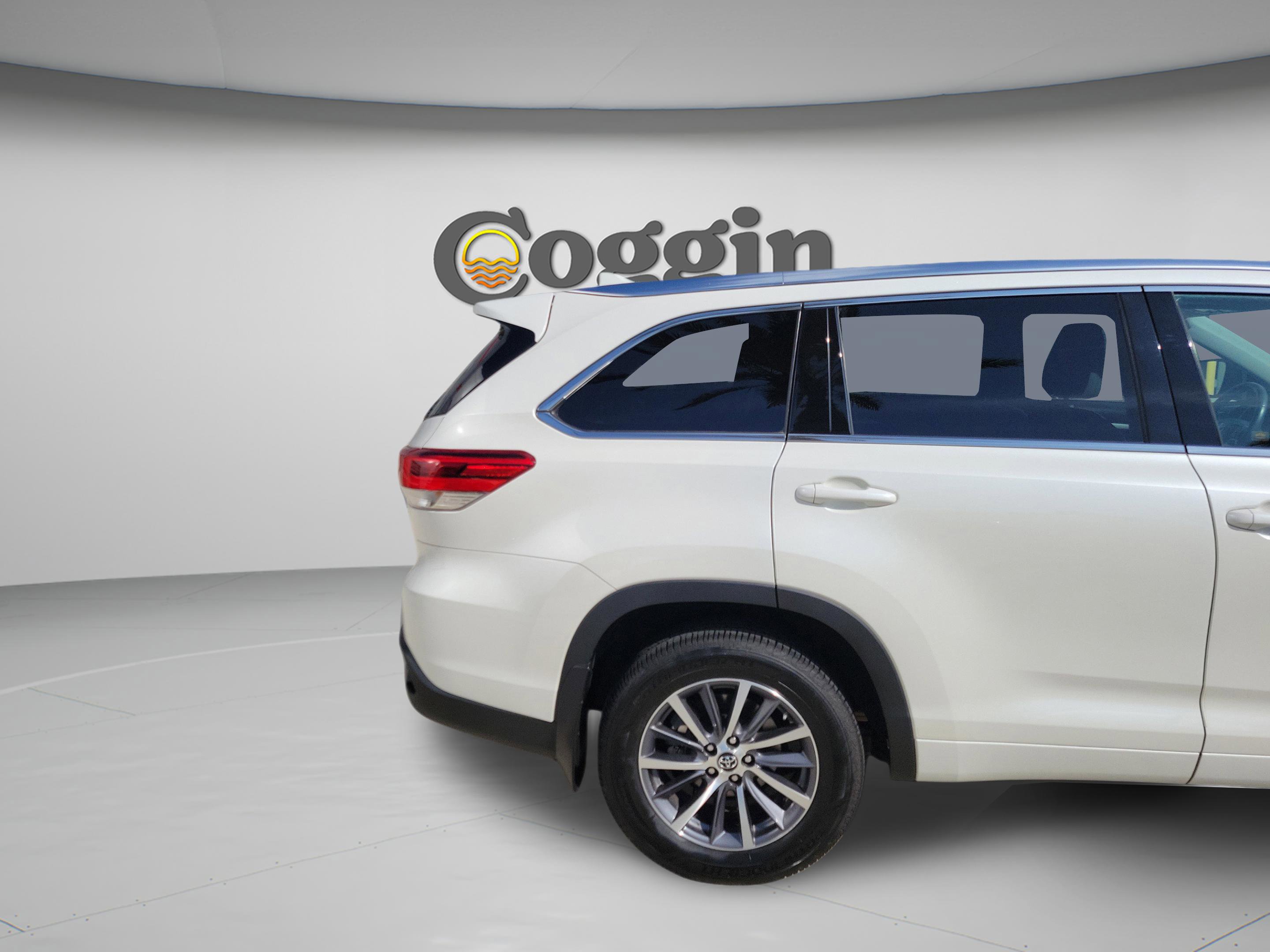 Used 2018 Toyota Highlander XLE FWD image 30