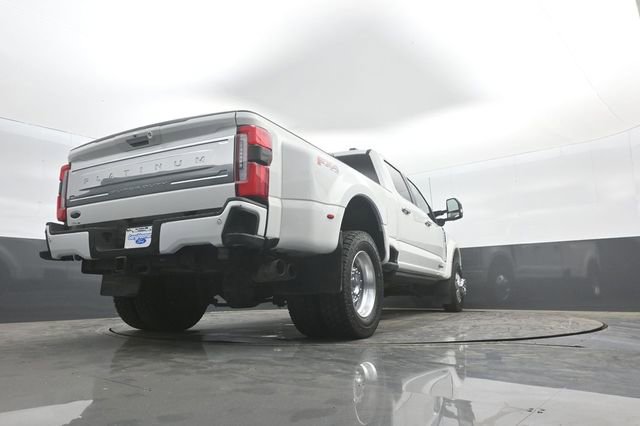 Certified 2024 Ford F450 Platinum w/ FX4 Off-Road Package AWD/4WD image 33