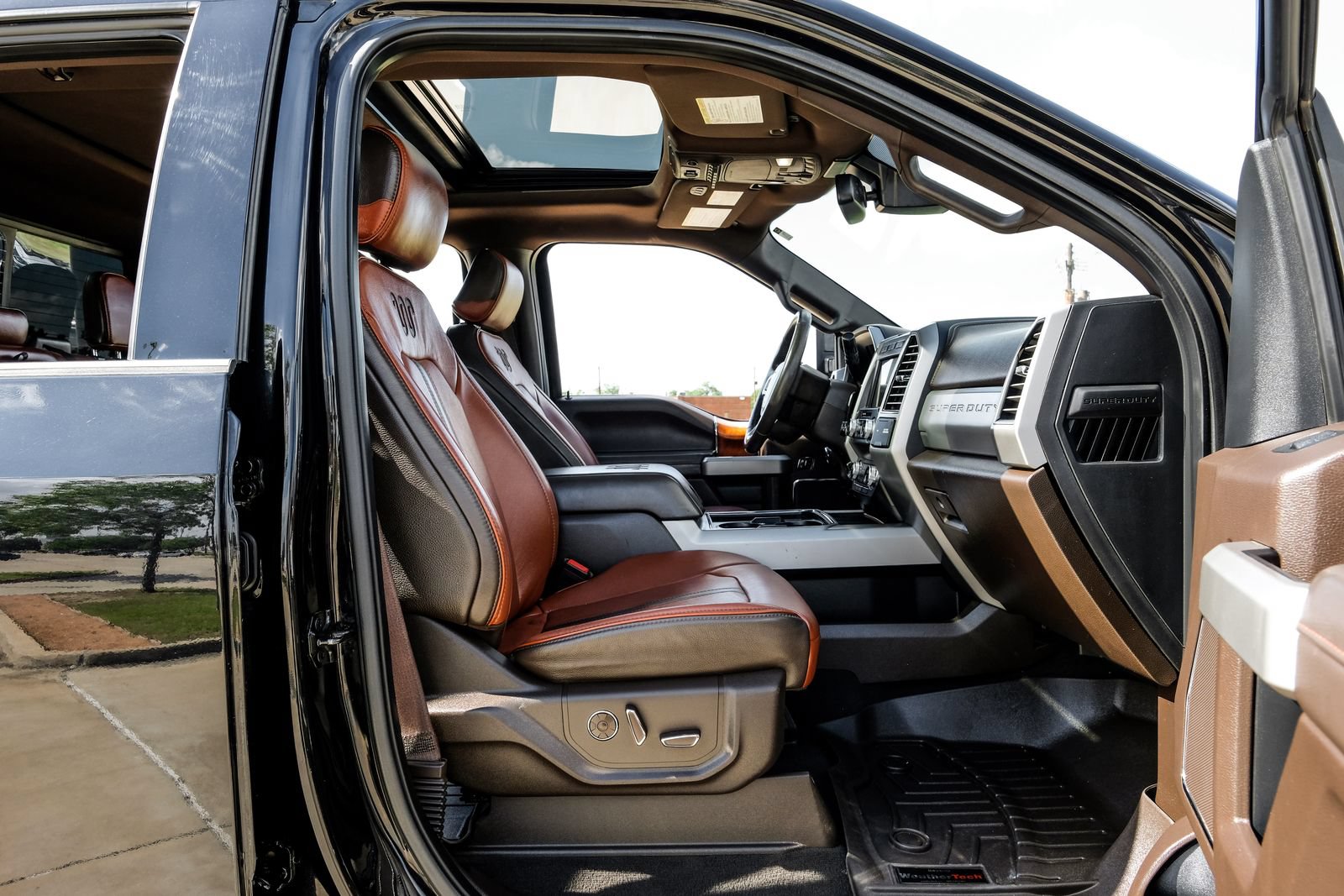 Used 2019 Ford F250 King Ranch w/ King Ranch Ultimate Package AWD/4WD image 36
