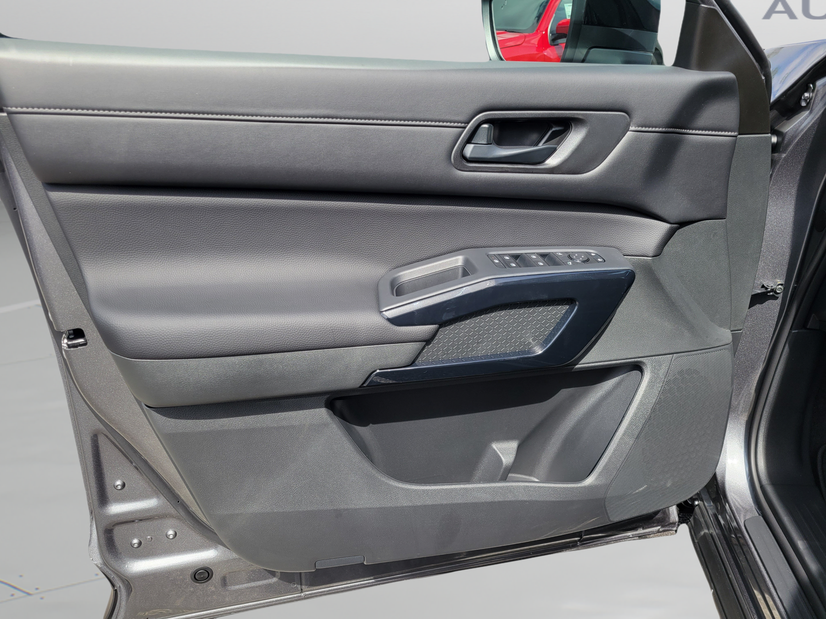 New 2026 Nissan Pathfinder SV FWD image 14