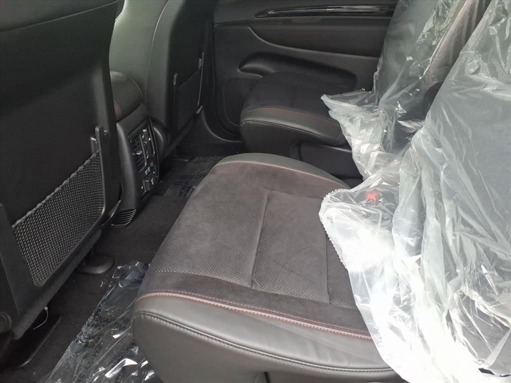 New 2026 Dodge Durango GT image 11