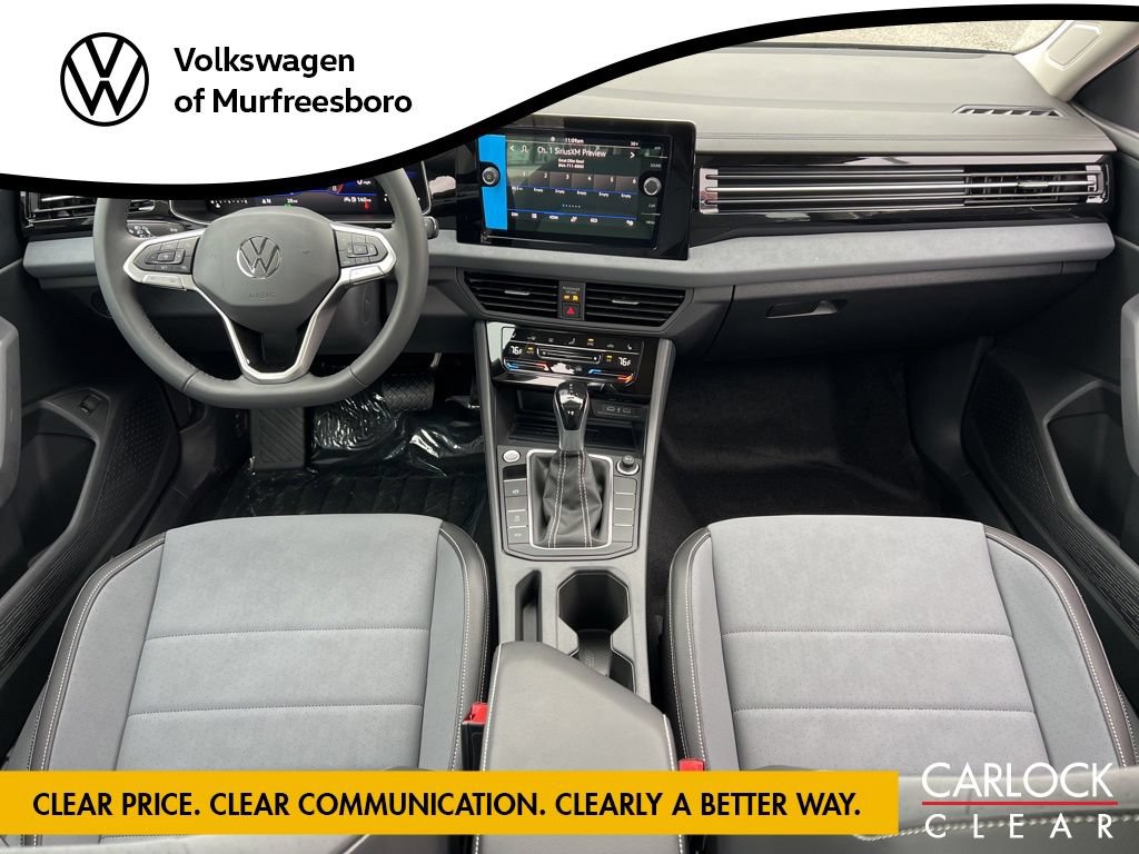 Used 2026 Volkswagen Jetta SE FWD image 25