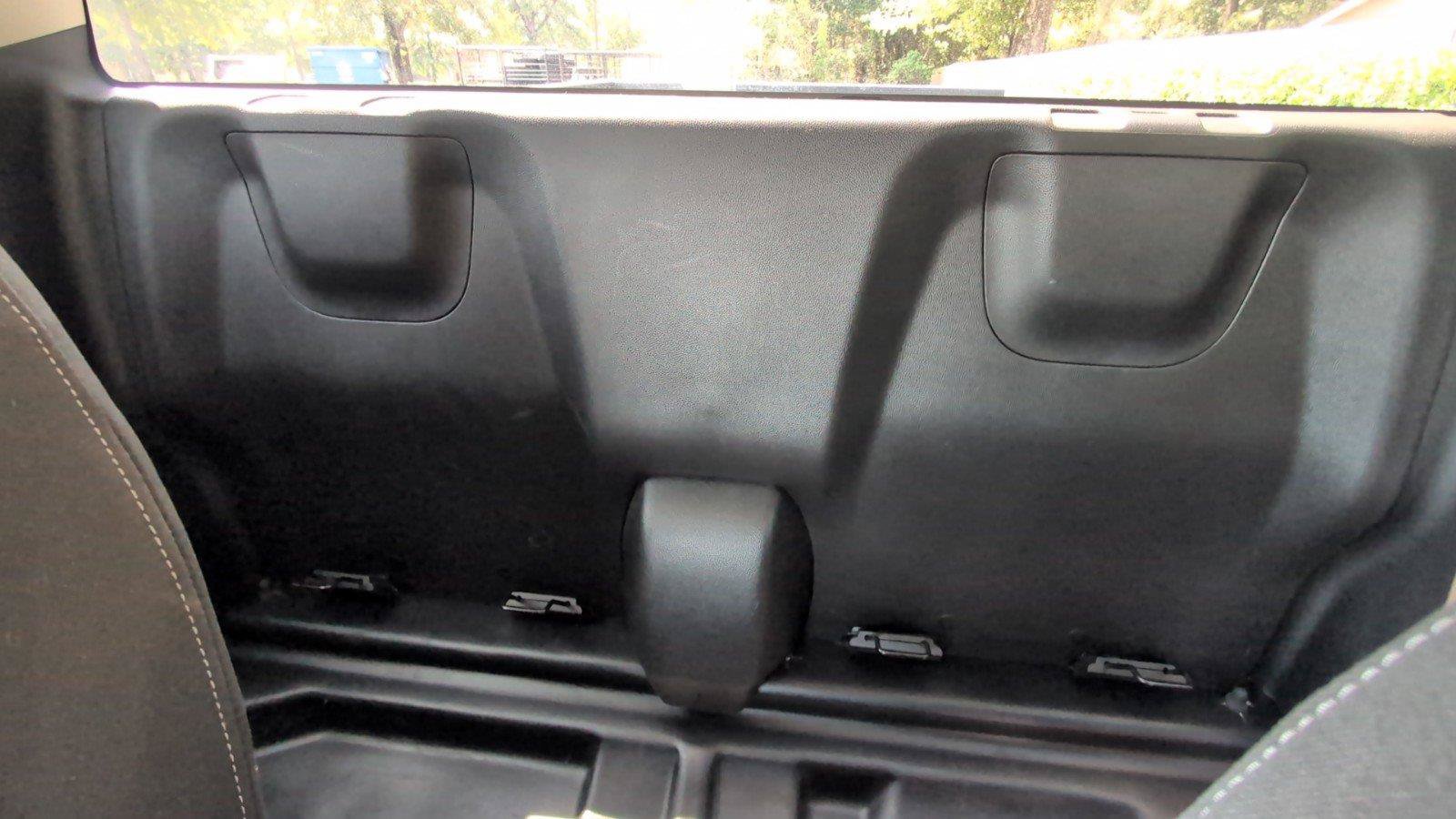 Used 2022 Chevrolet Colorado LT w/ Fleet Safety Package RWD image 32