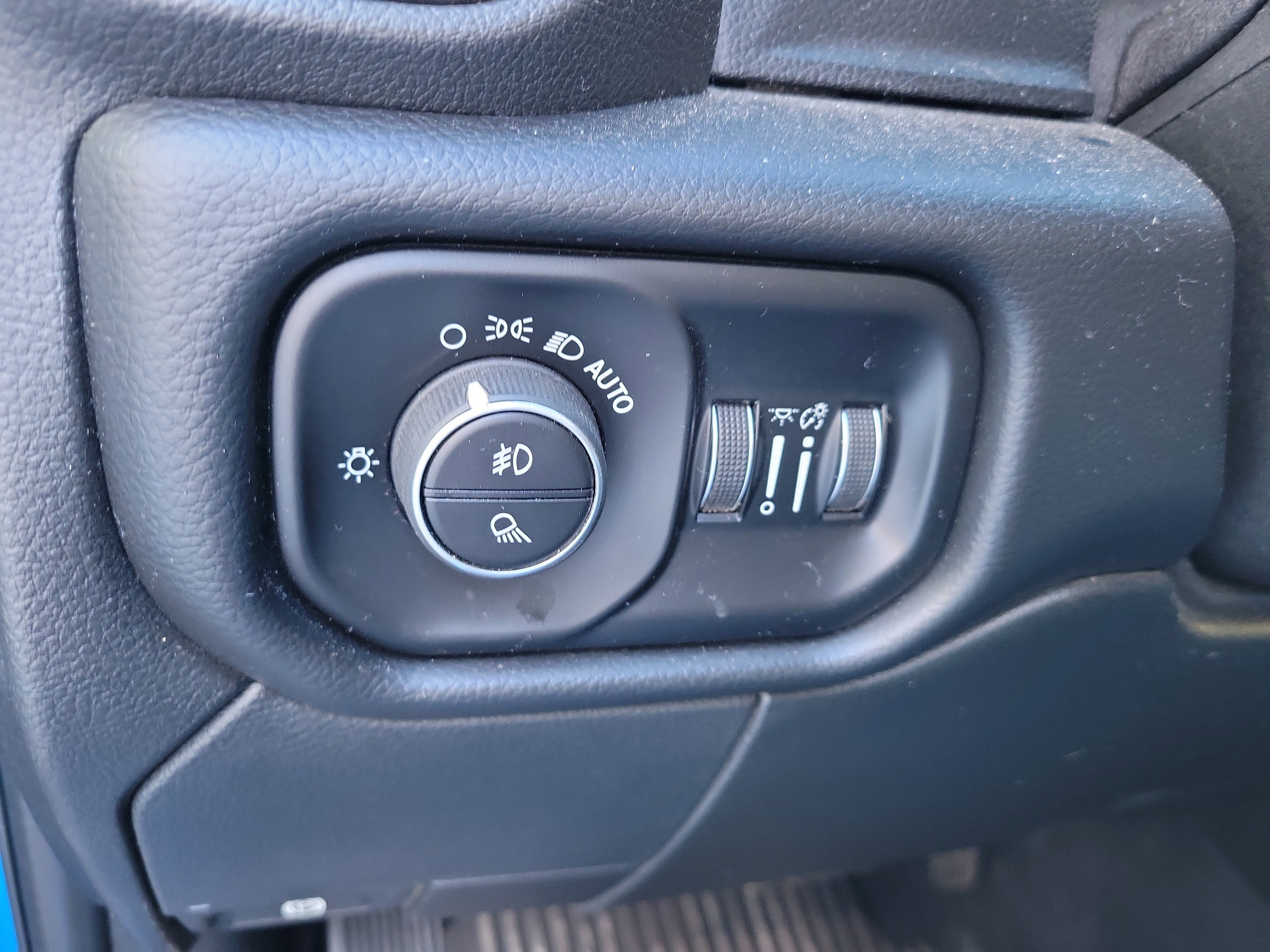 Used 2020 RAM 2500 Power Wagon image 32