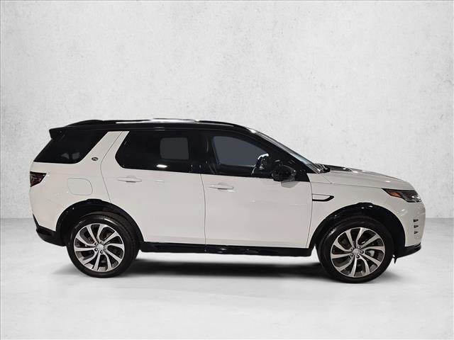 Used 2024 Land Rover Discovery Sport Dynamic SE image 4