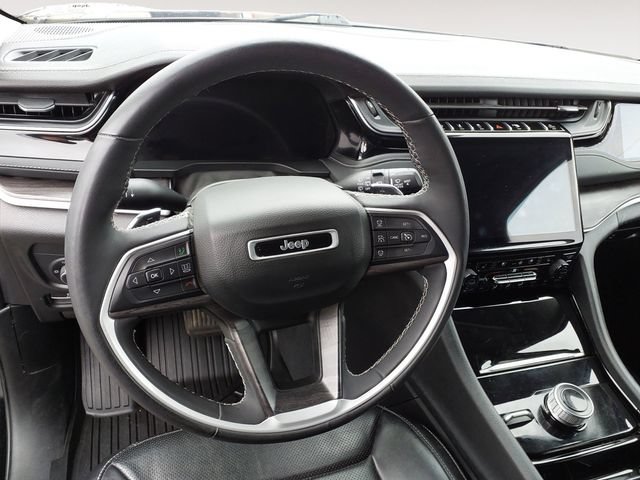 Used 2023 Jeep Grand Cherokee Limited w/ Luxury Tech Group II AWD/4WD image 13