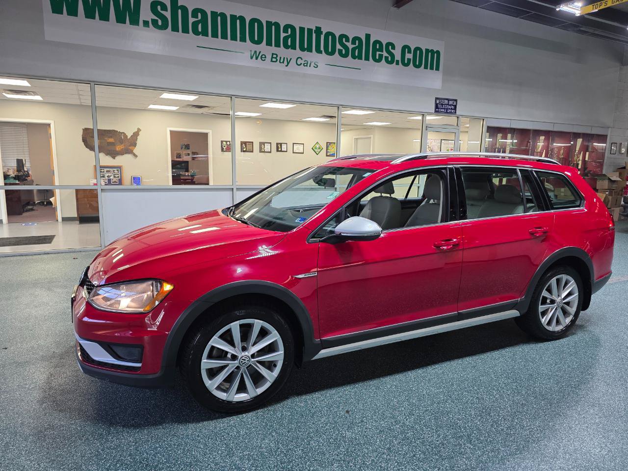 Used 2017 Volkswagen Golf Alltrack SE AWD/4WD image 2