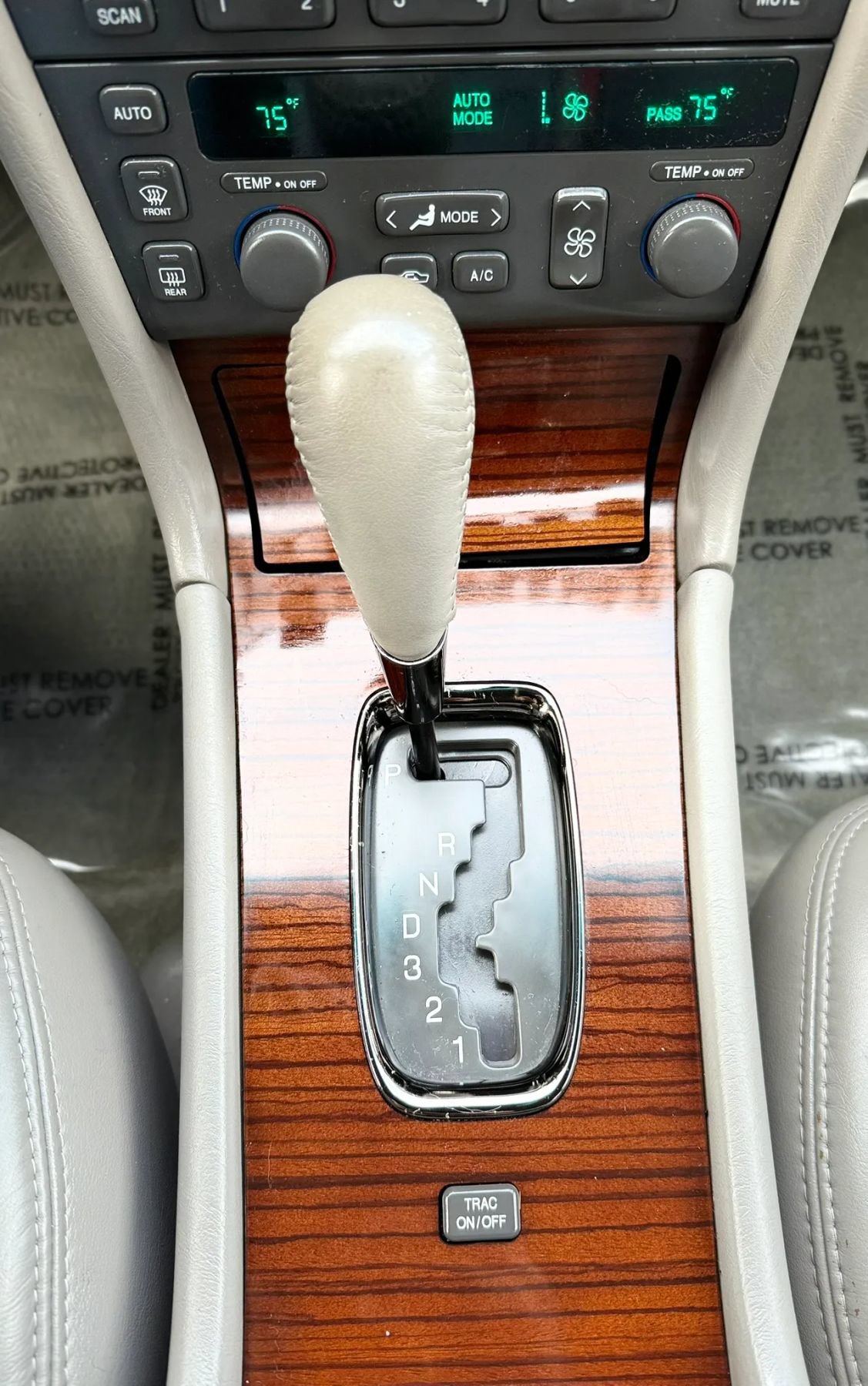 Used 1999 Cadillac Seville SLS w/ Convenience Pkg FWD image 17