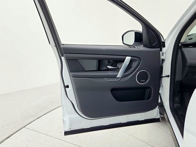 Certified 2025 Land Rover Discovery Sport S image 27