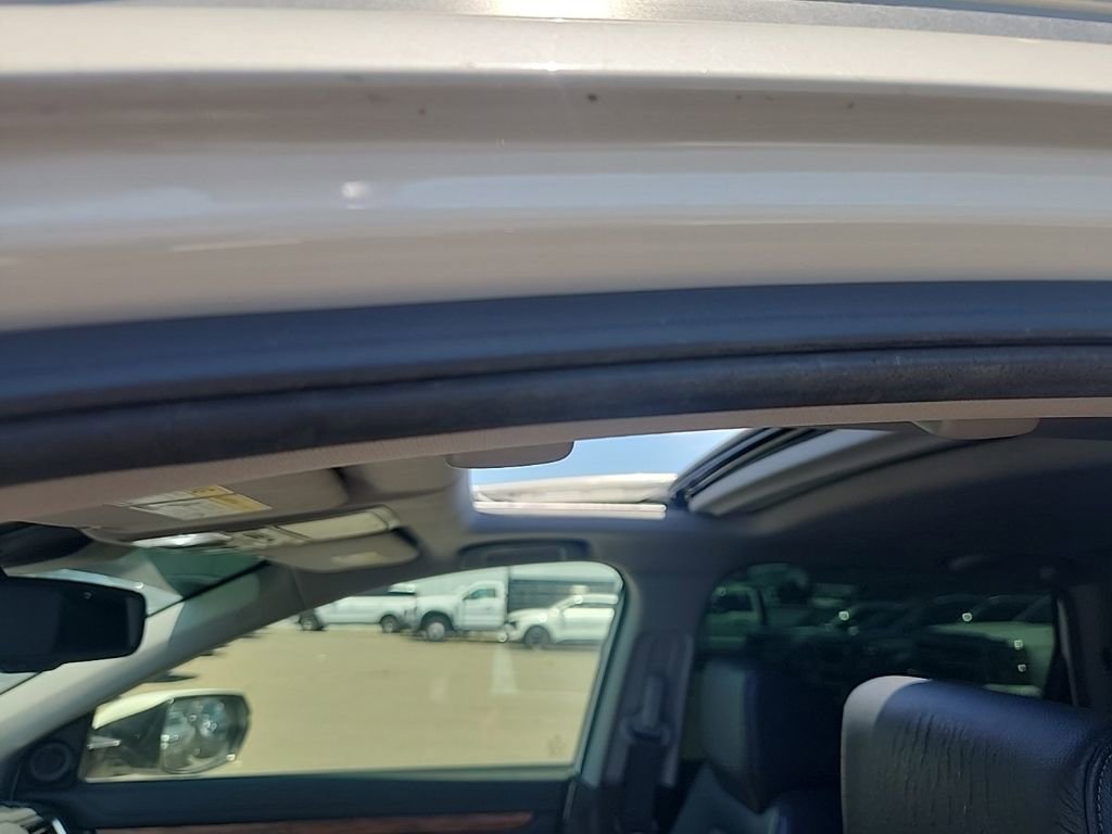 Used 2018 Honda CR-V Touring image 24