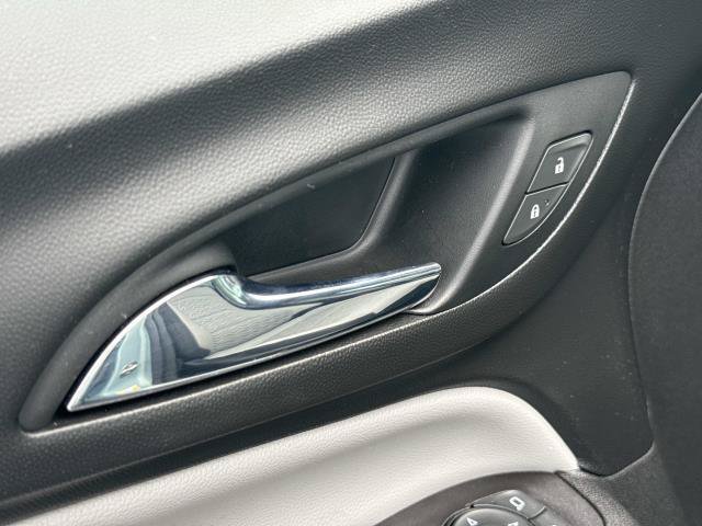 Used 2022 Chevrolet Equinox LT FWD image 7