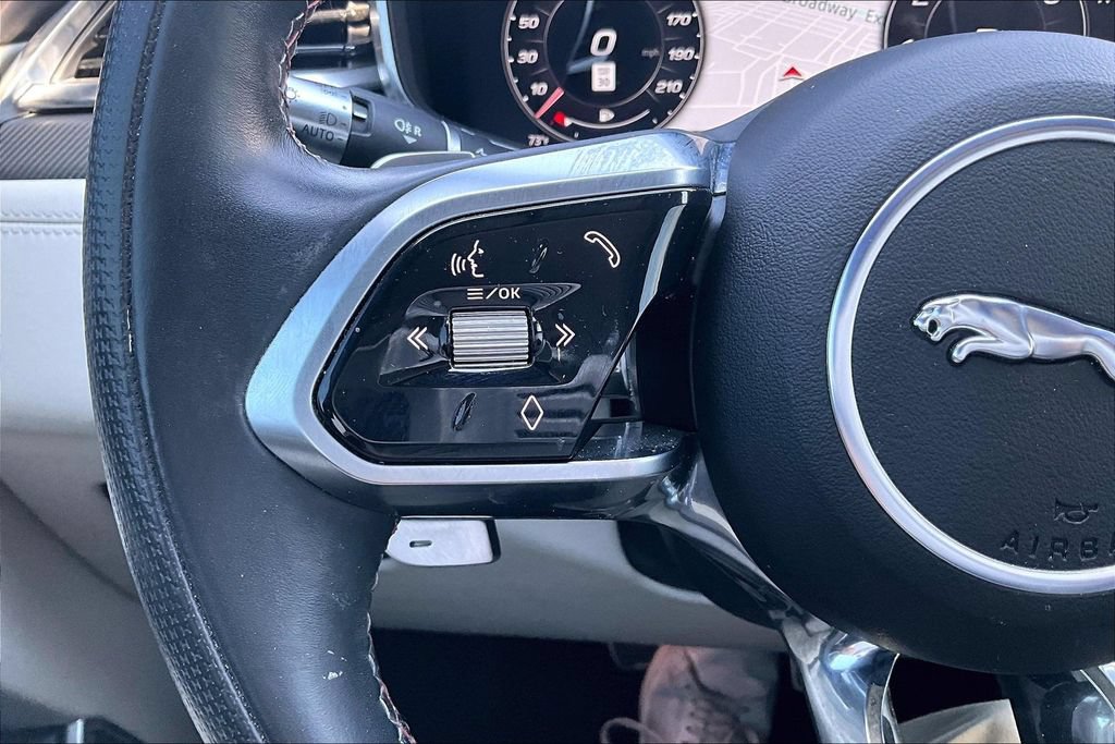 Used 2022 Jaguar F-PACE SVR AWD/4WD image 19