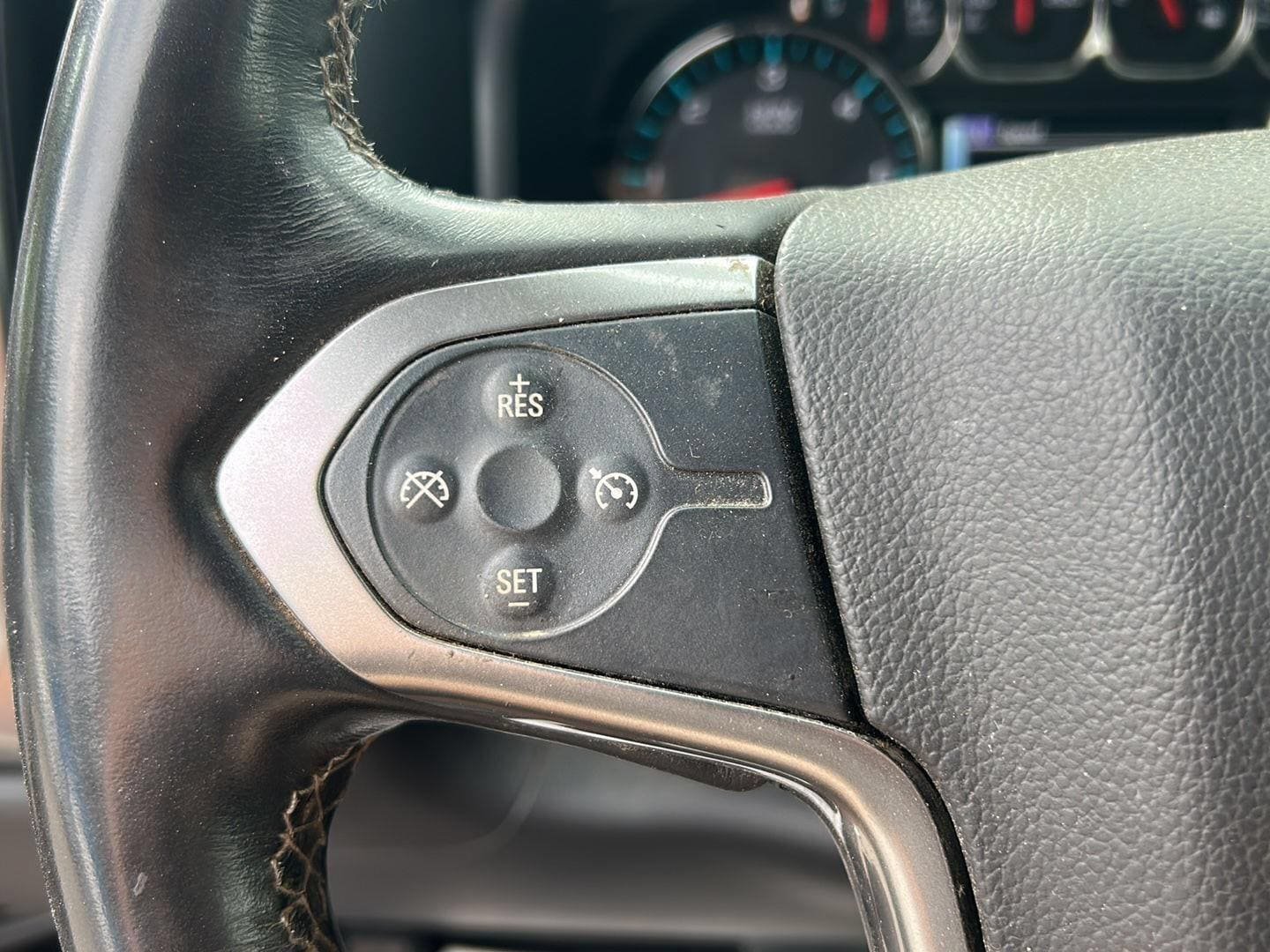 Used 2015 Chevrolet Silverado 2500 LT w/ LT Convenience Package AWD/4WD image 19