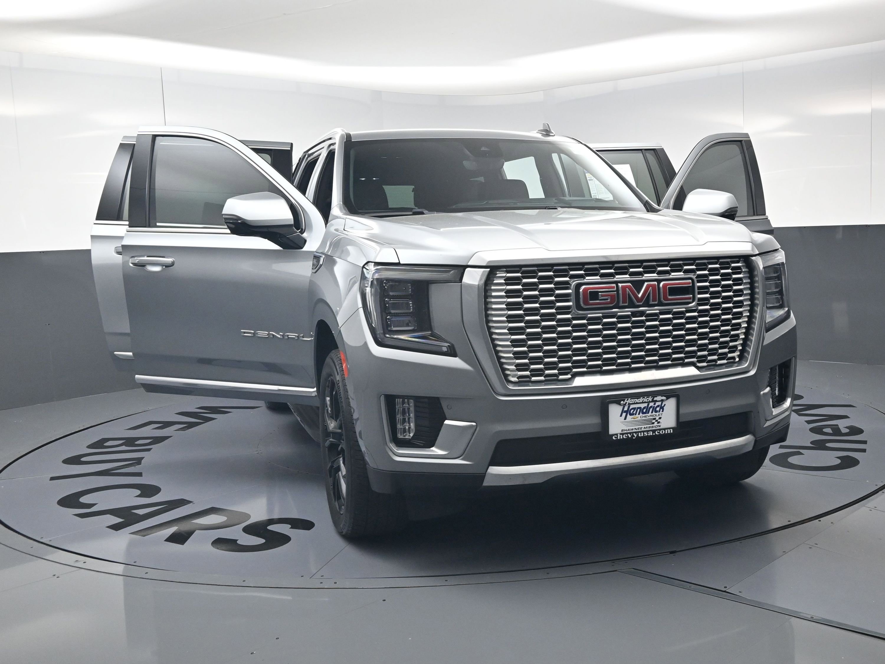 Used 2024 GMC Yukon XL Denali w/ Advanced Technology Package AWD/4WD image 24