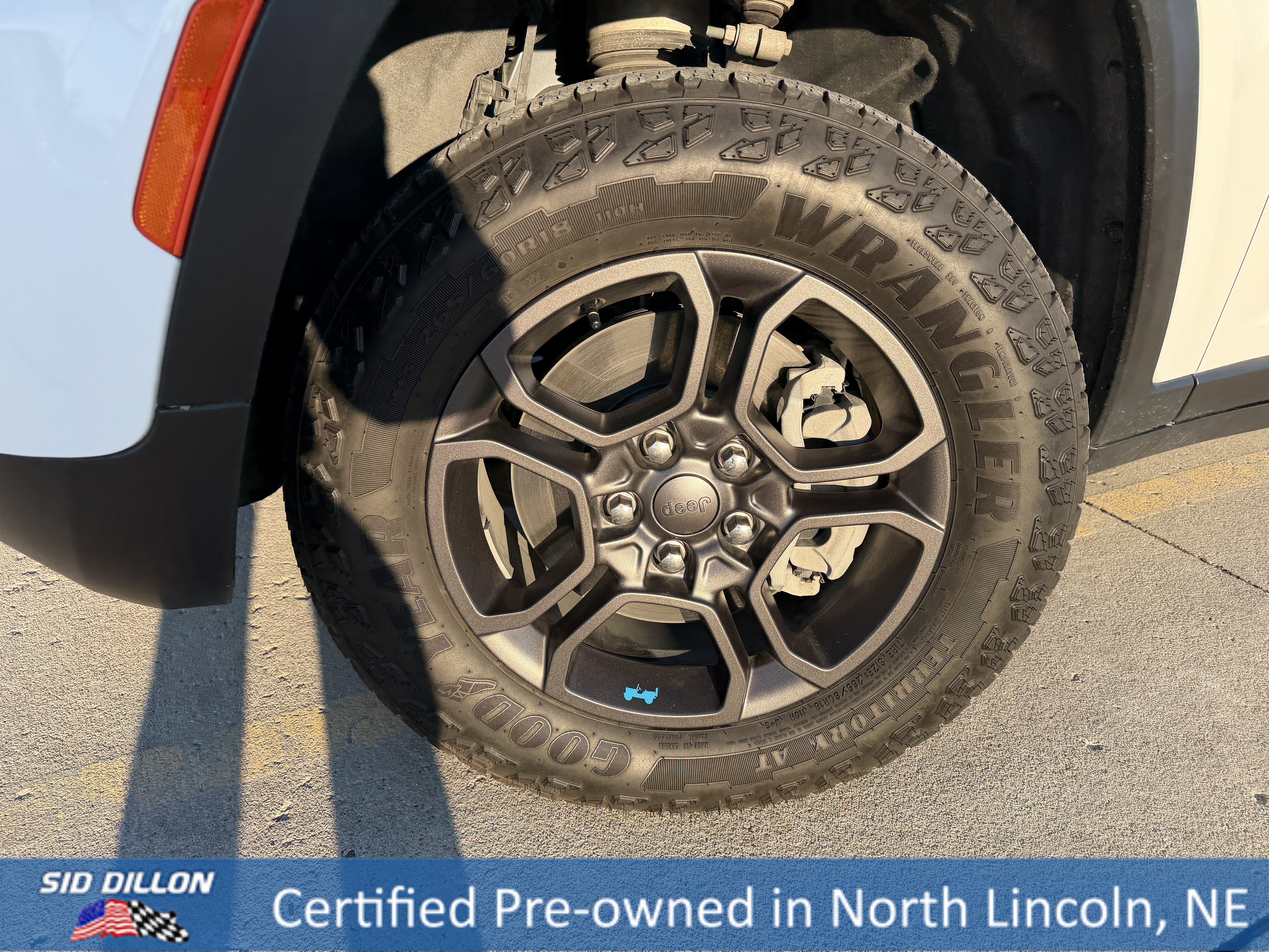 Used 2024 Jeep Grand Cherokee Trailhawk image 9