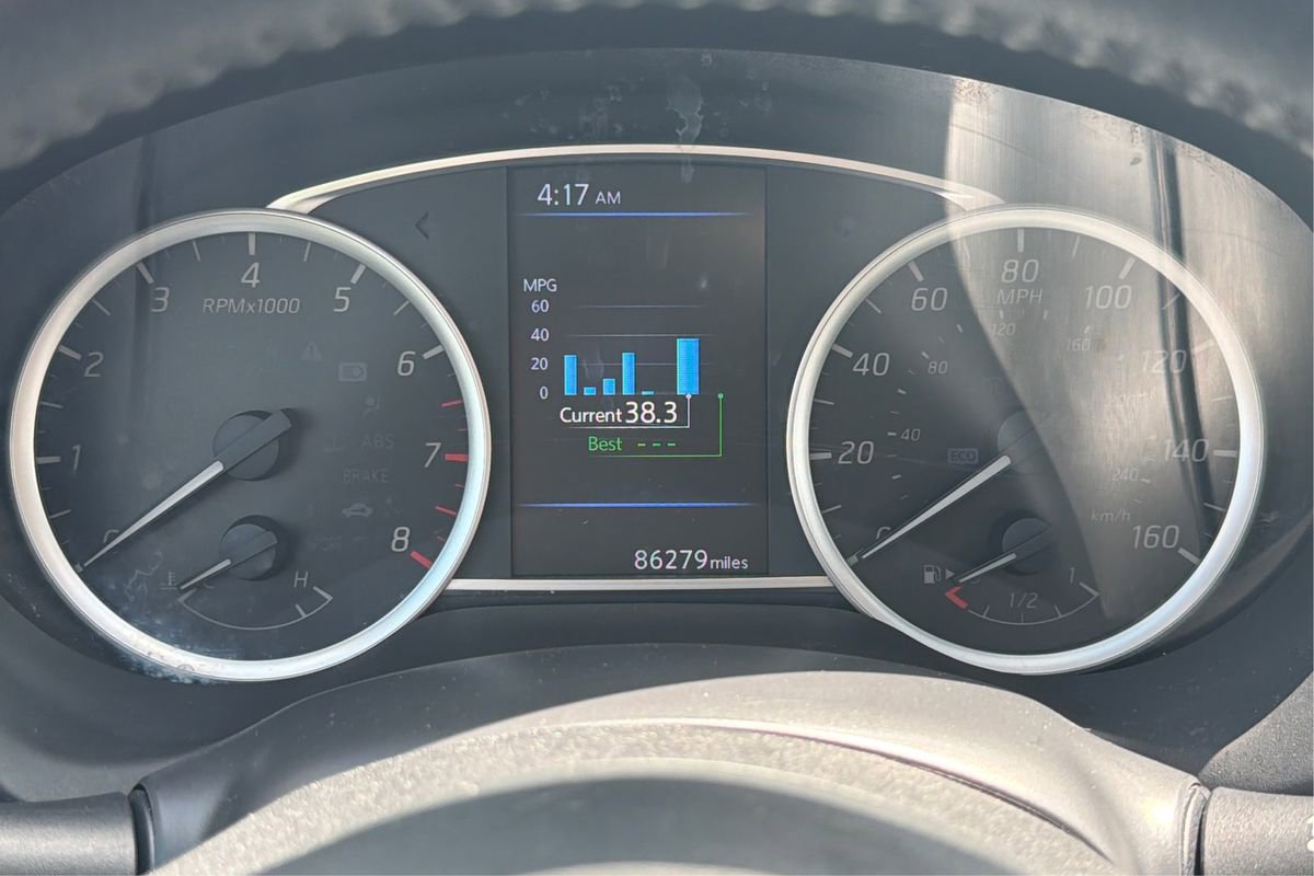 Used 2019 Nissan Sentra SV FWD image 16