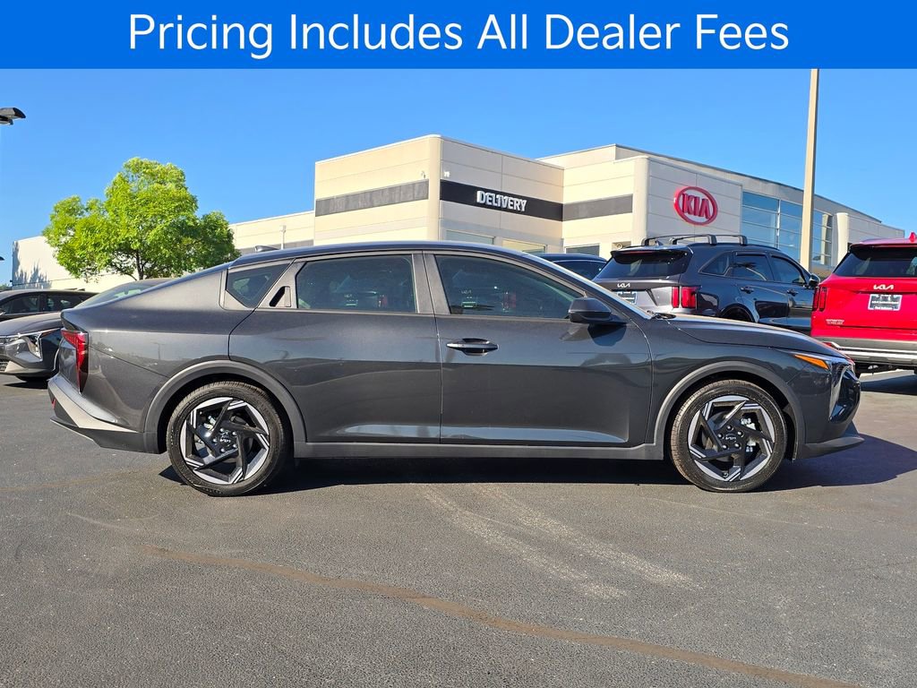 New 2026 Kia K4 EX FWD image 2
