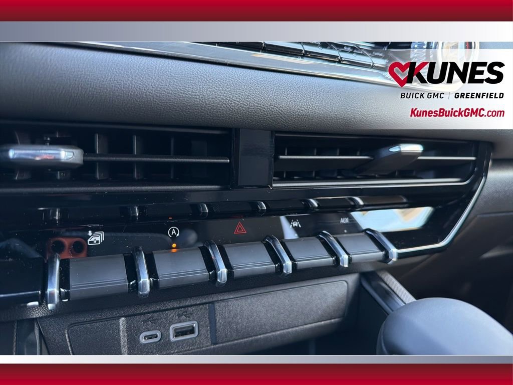 New 2026 GMC Canyon Elevation w/ Convenience Package image 25