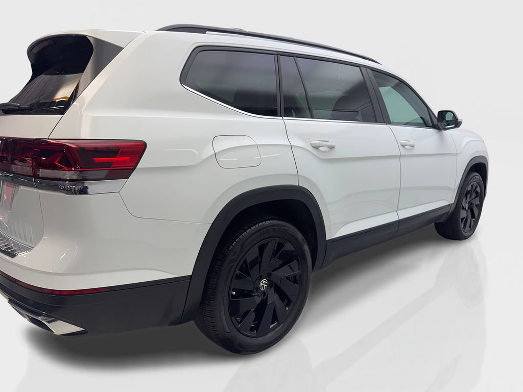 Used 2025 Volkswagen Atlas SE FWD image 14