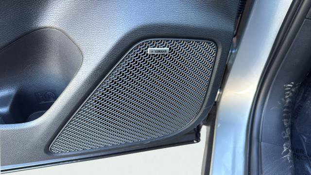 New 2026 Mitsubishi Outlander ES image 11