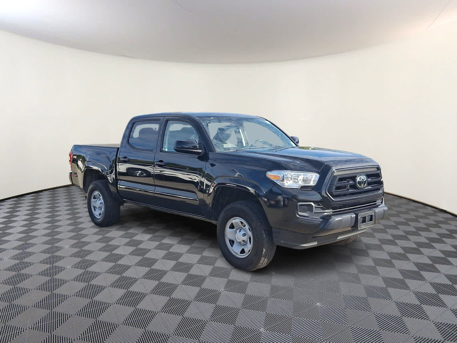 Certified 2022 Toyota Tacoma SR AWD/4WD image 4