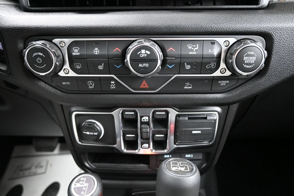 New 2026 Jeep Gladiator Sport AWD/4WD image 16
