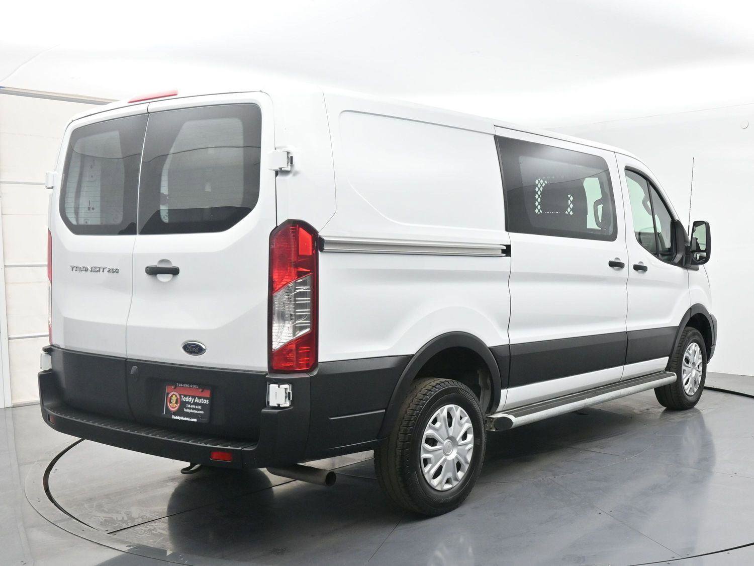Used 2024 Ford Transit 250 Low Roof w/ Exterior Upgrade Package image 23