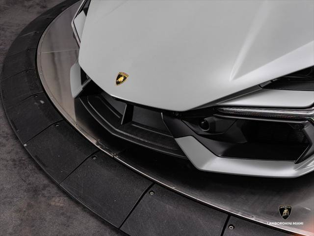 Used 2024 Lamborghini Revuelto AWD/4WD image 6