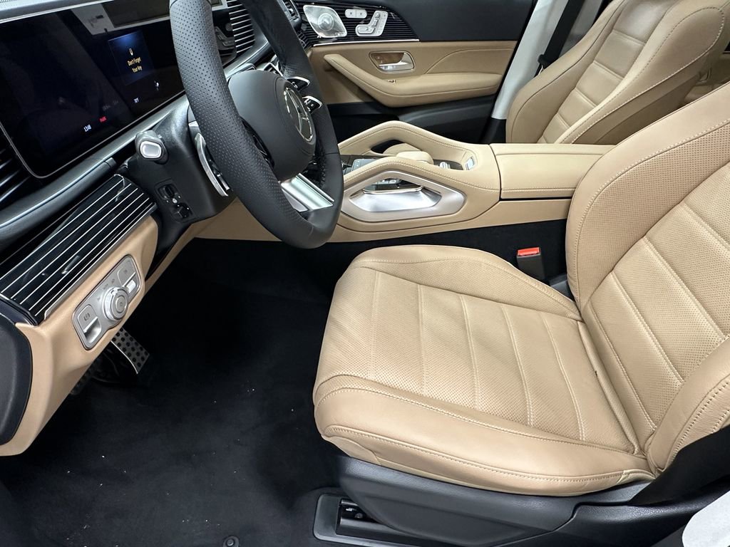 New 2026 Mercedes-Benz GLS 450 4MATIC image 9