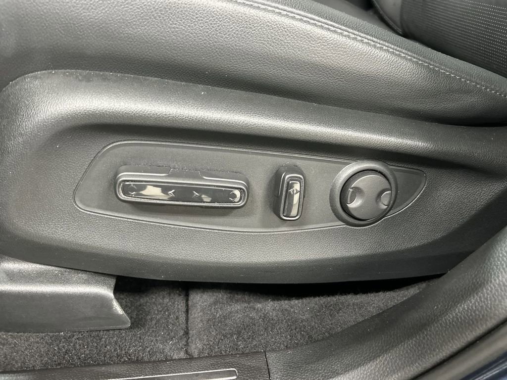 Used 2024 Honda CR-V EX-L image 10