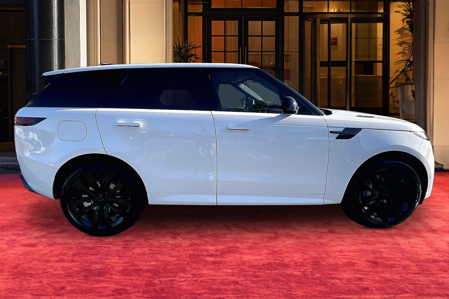 New 2026 Land Rover Range Rover Sport Dynamic SE AWD/4WD image 6