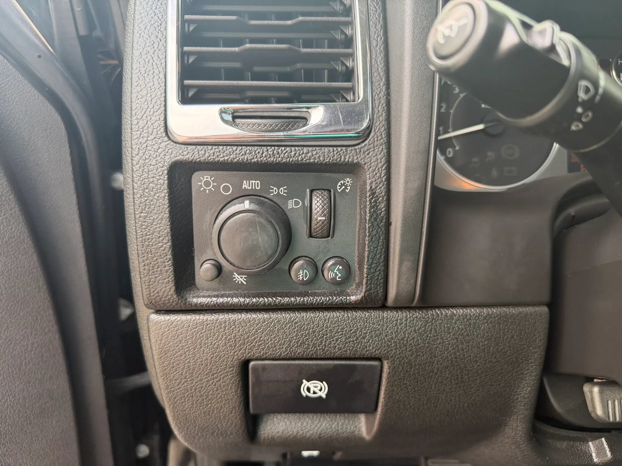 Used 2009 HUMMER H3T Luxury AWD/4WD image 21