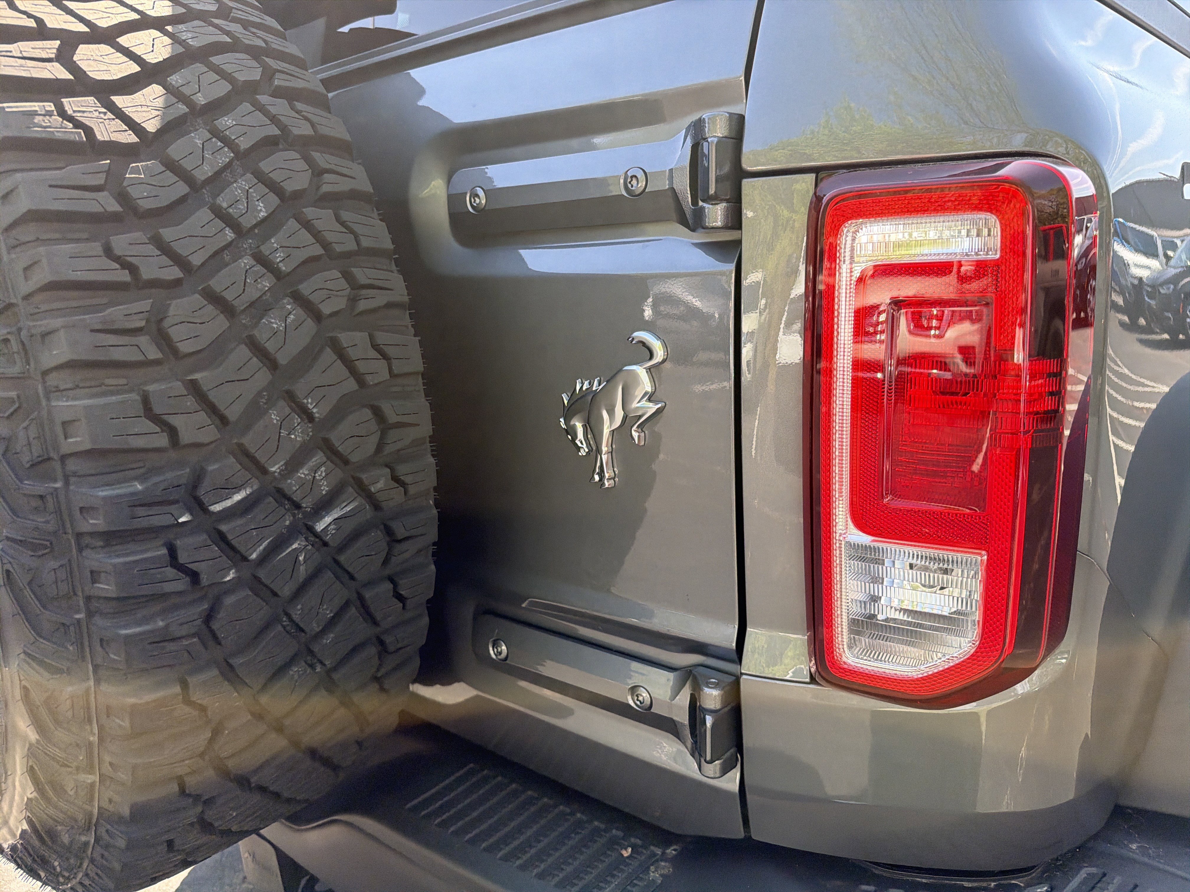 Used 2024 Ford Bronco Black Diamond image 9