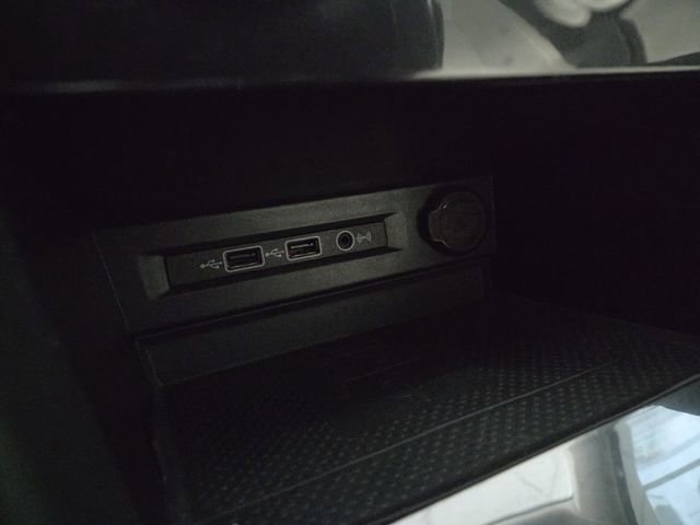 Used 2020 Volkswagen Tiguan SE w/ Panoramic Sunroof Package image 23