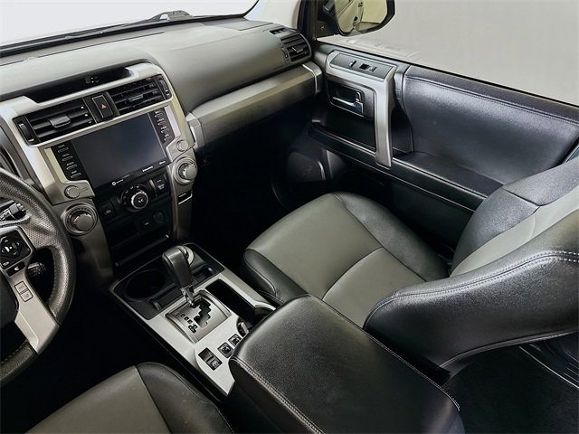 Used 2020 Toyota 4Runner SR5 Premium image 28