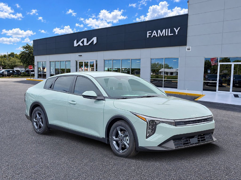 New 2026 Kia K4