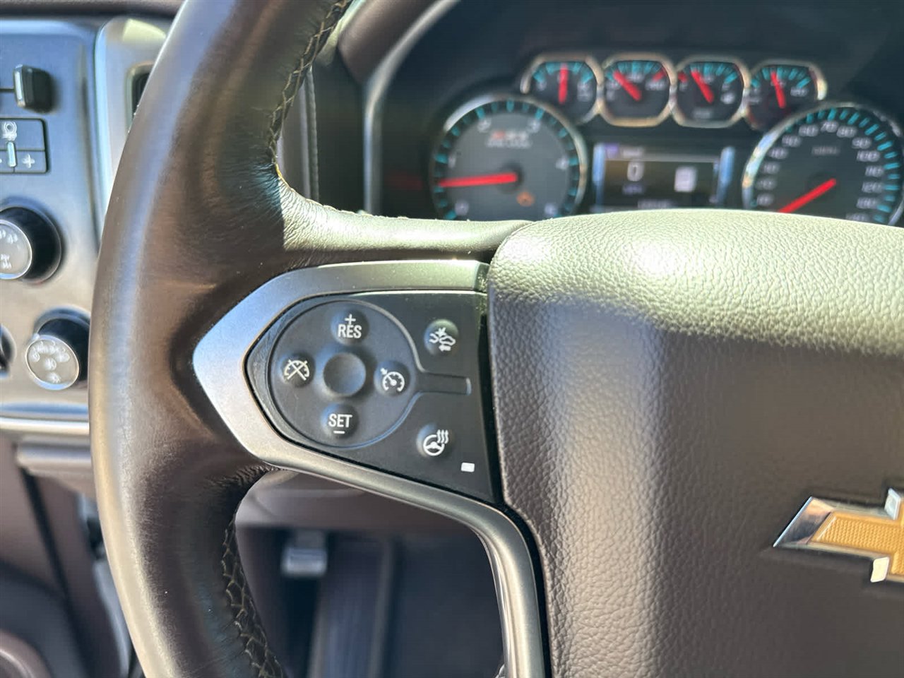 Used 2017 Chevrolet Silverado 2500 LTZ w/ Duramax Plus Package image 24