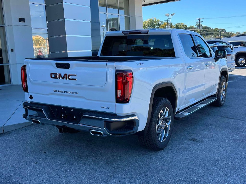 New 2026 GMC Sierra 1500 SLT w/ SLT Premium Package AWD/4WD image 3