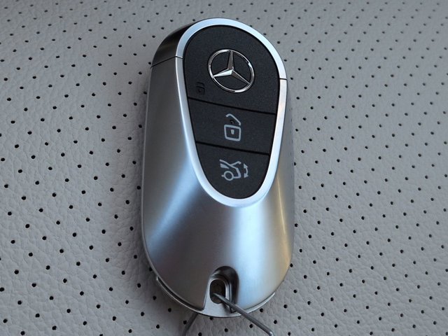 New 2026 Mercedes-Benz GLC 300 4MATIC image 30