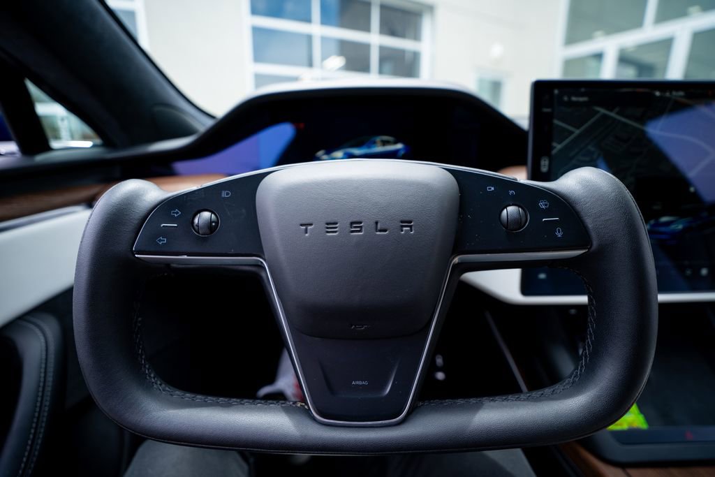 Used 2023 Tesla Model S Standard Range AWD/4WD image 31