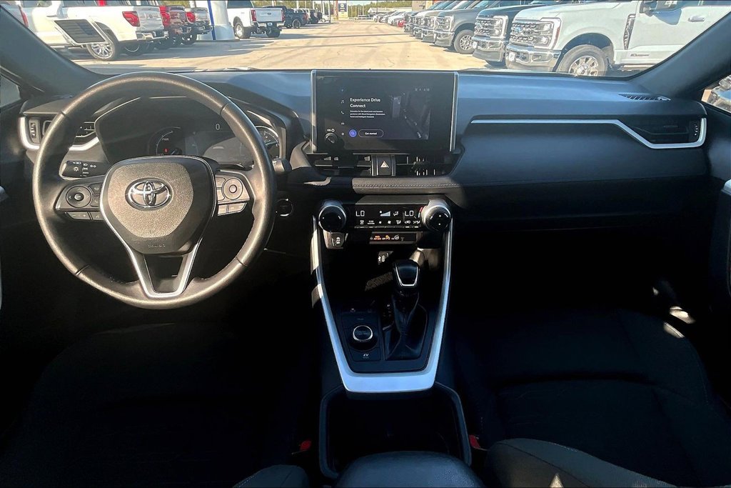 Used 2024 Toyota RAV4 SE AWD/4WD image 15