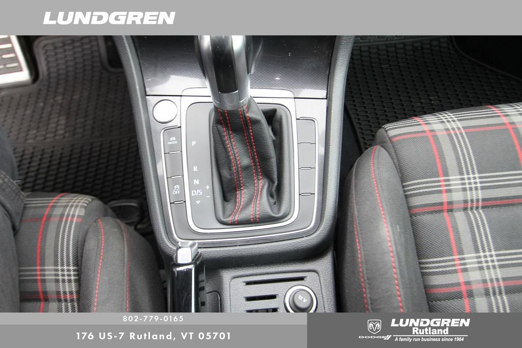Used 2017 Volkswagen Golf 4-Door image 22