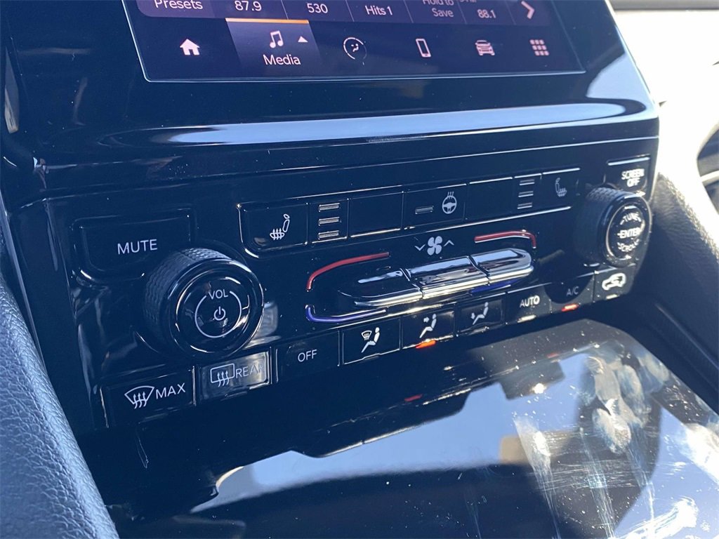 New 2025 Jeep Grand Cherokee L Laredo w/ Luxury Tech Group I image 50