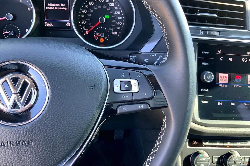 Used 2021 Volkswagen Tiguan SE w/ 3-Row Tiguan MDO Package image 19