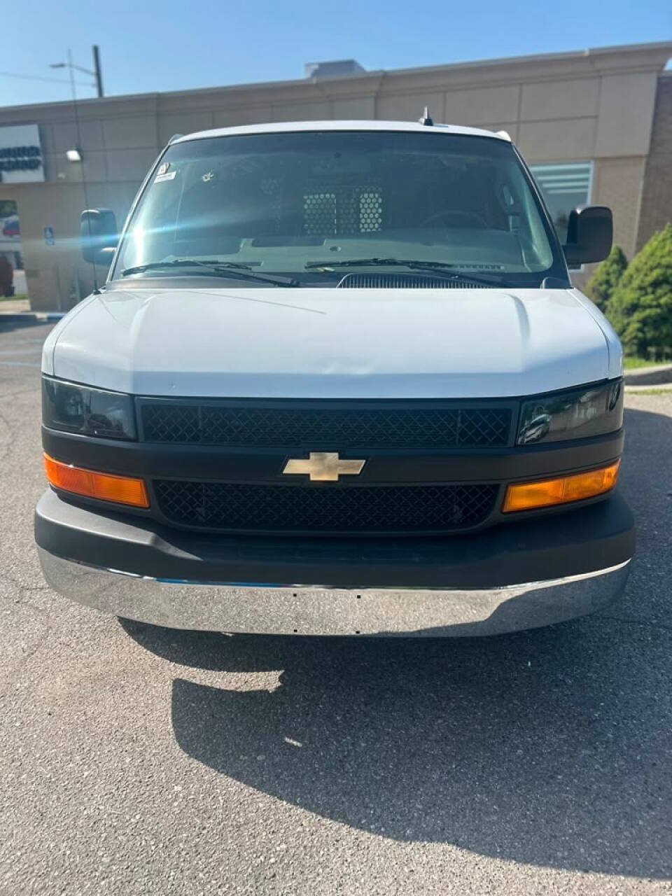 Used 2022 Chevrolet Express 2500 w/ Driver Convenience Package RWD image 2