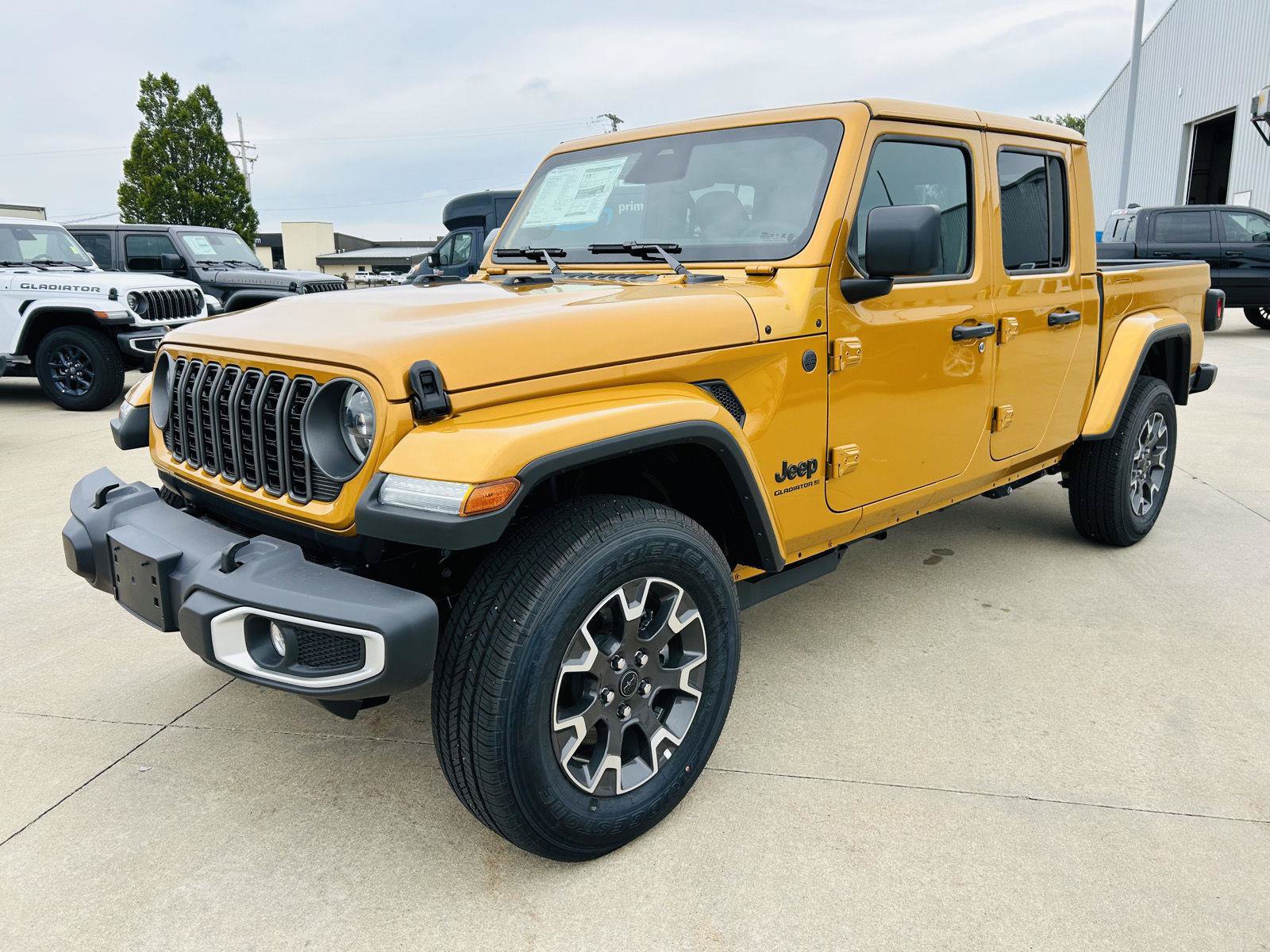 New 2026 Jeep Gladiator Sport AWD/4WD image 32