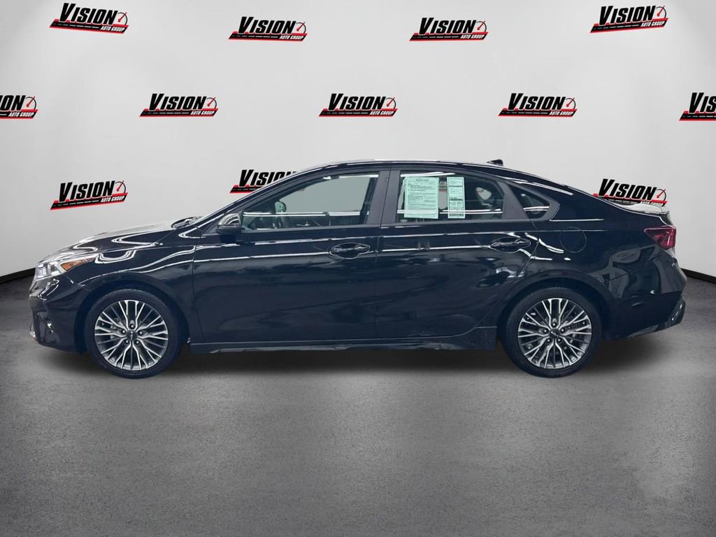 Certified 2024 Kia Forte GT-Line w/ GT-Line Premium Package FWD image 8