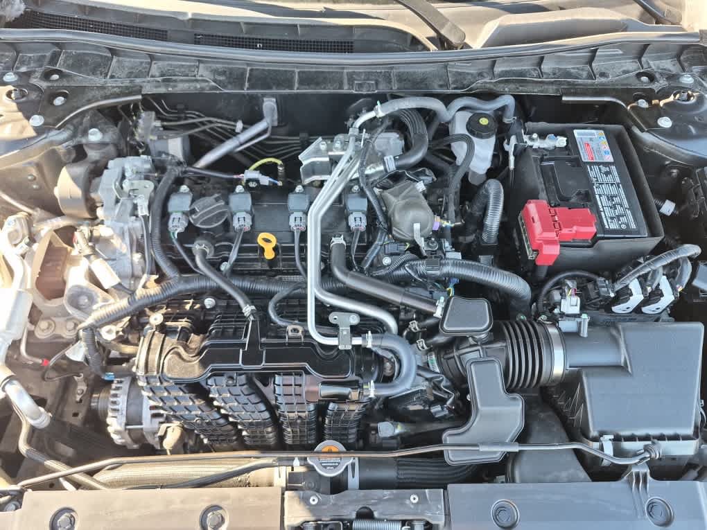 Used 2025 Nissan Altima 2.5 SR FWD image 17