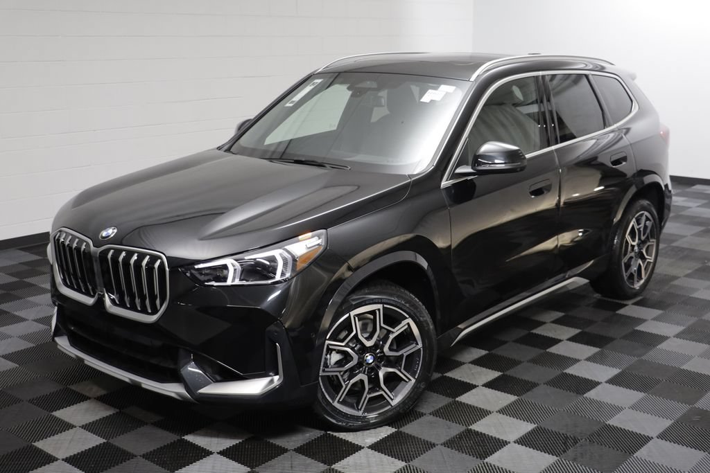 New 2026 BMW X1 xDrive28i w/ Technology Package AWD/4WD image 2