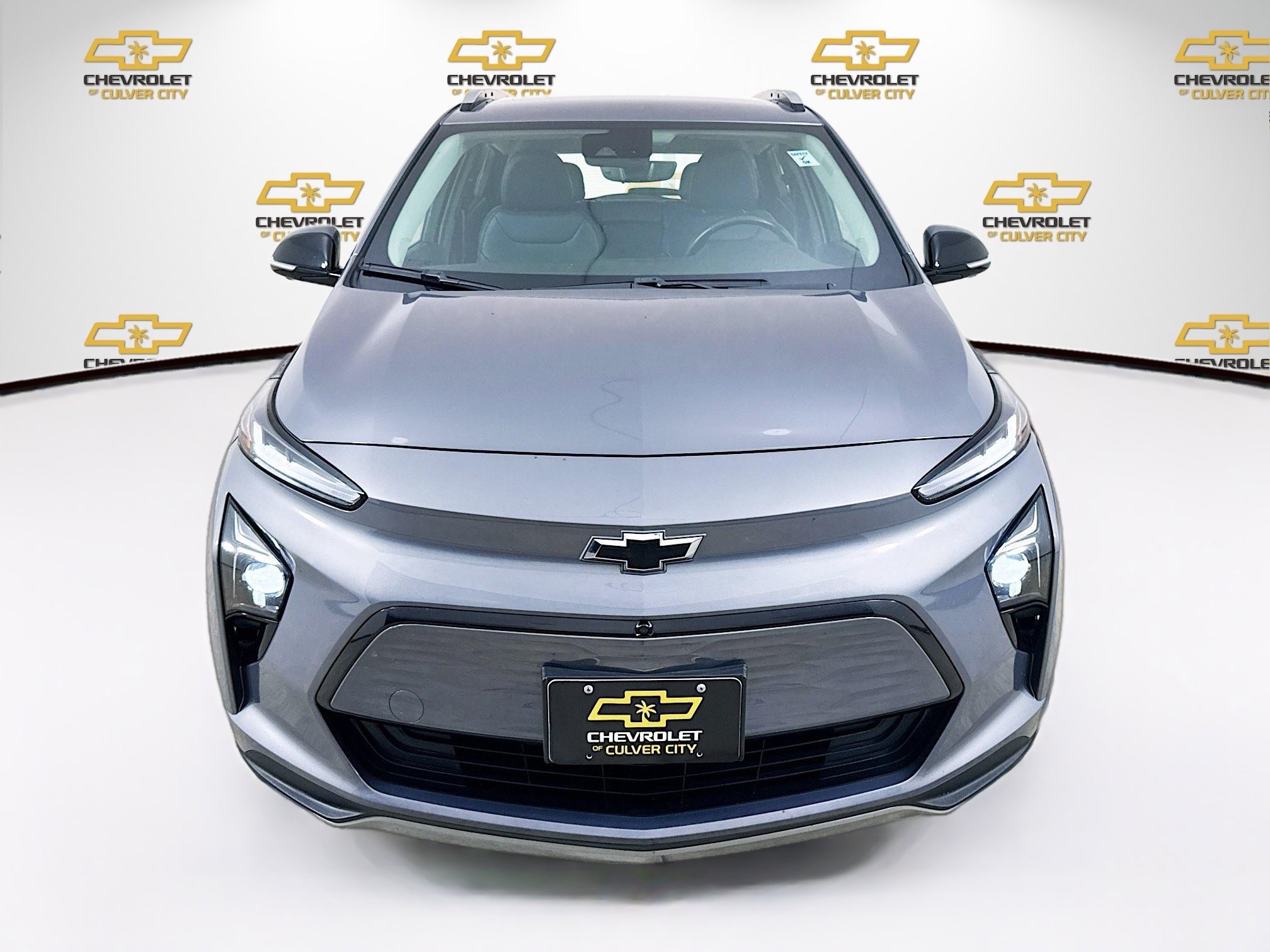 Used 2023 Chevrolet Bolt EUV Premier FWD image 2